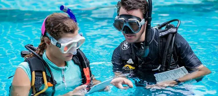 How to become a scuba diver instructor