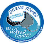 buceo en aguas azules